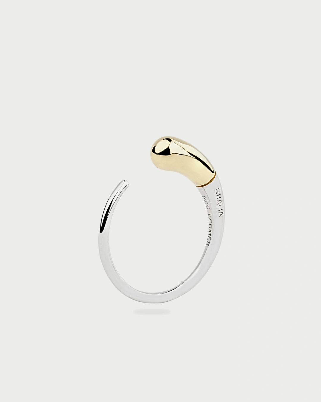 SILVER SLEEK MOON RING