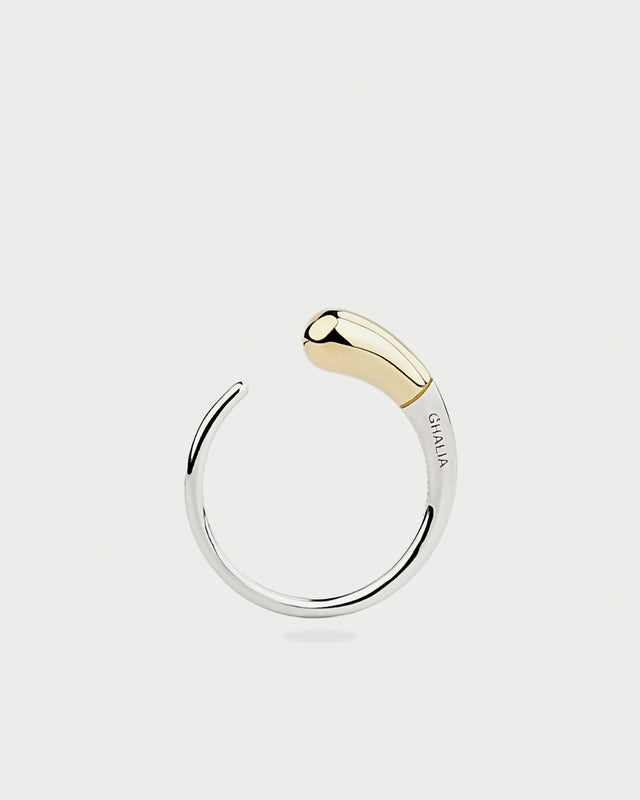 SILVER SLEEK MOON RING