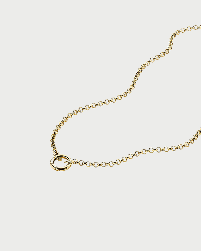 ROLO CHAIN CHARM NECKLACE GOLD