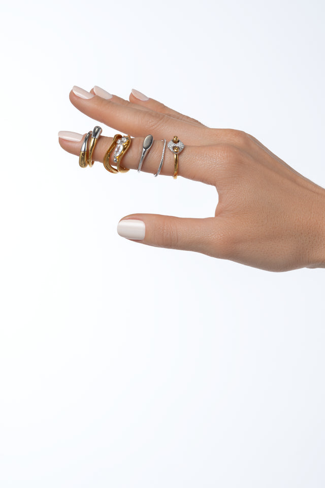 DOUBLE MOON TWIST RING