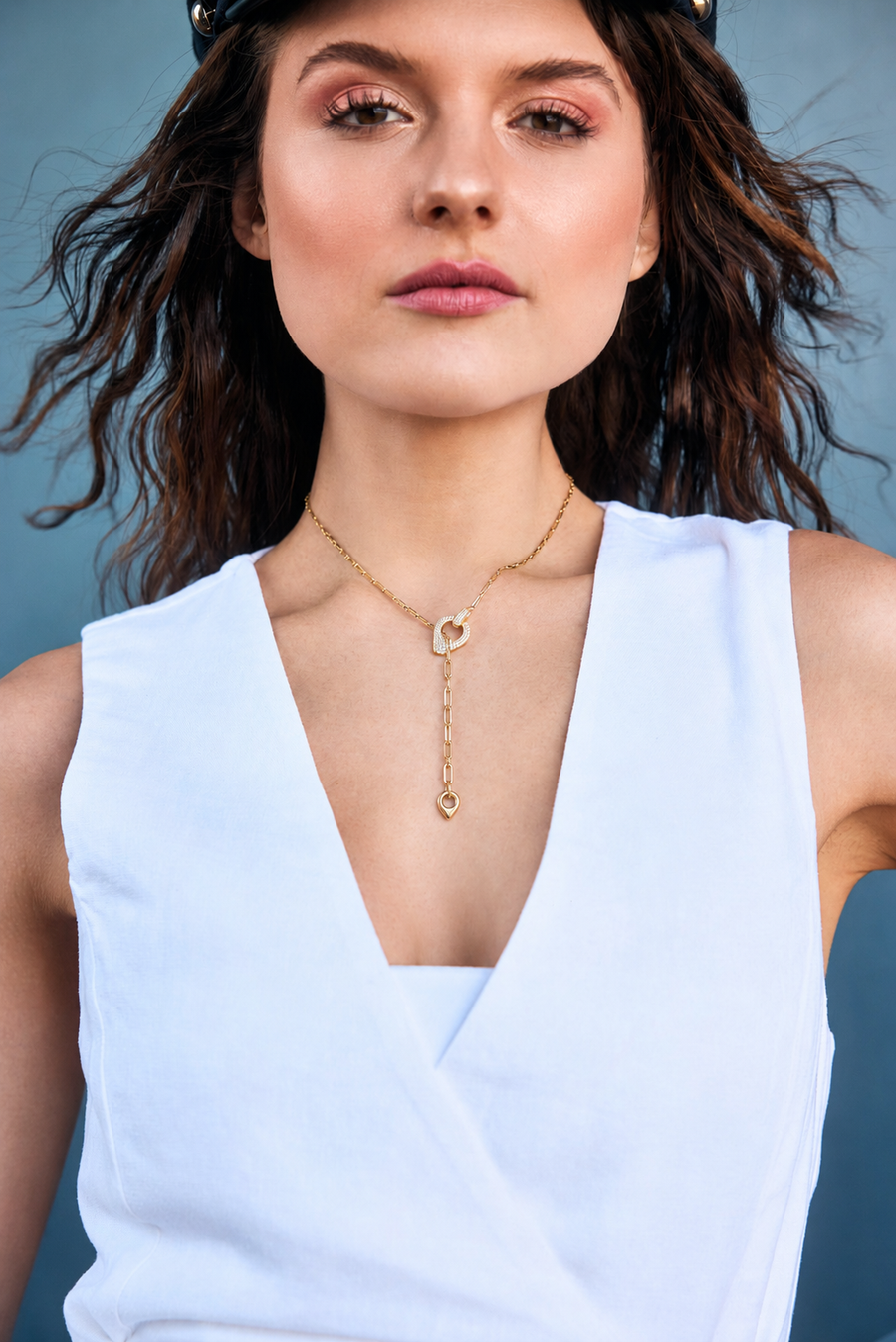 T-BAR KNOT NECKLACE GOLD