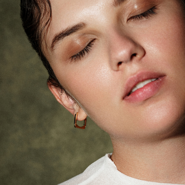 SQUARED HOOPS EARRING