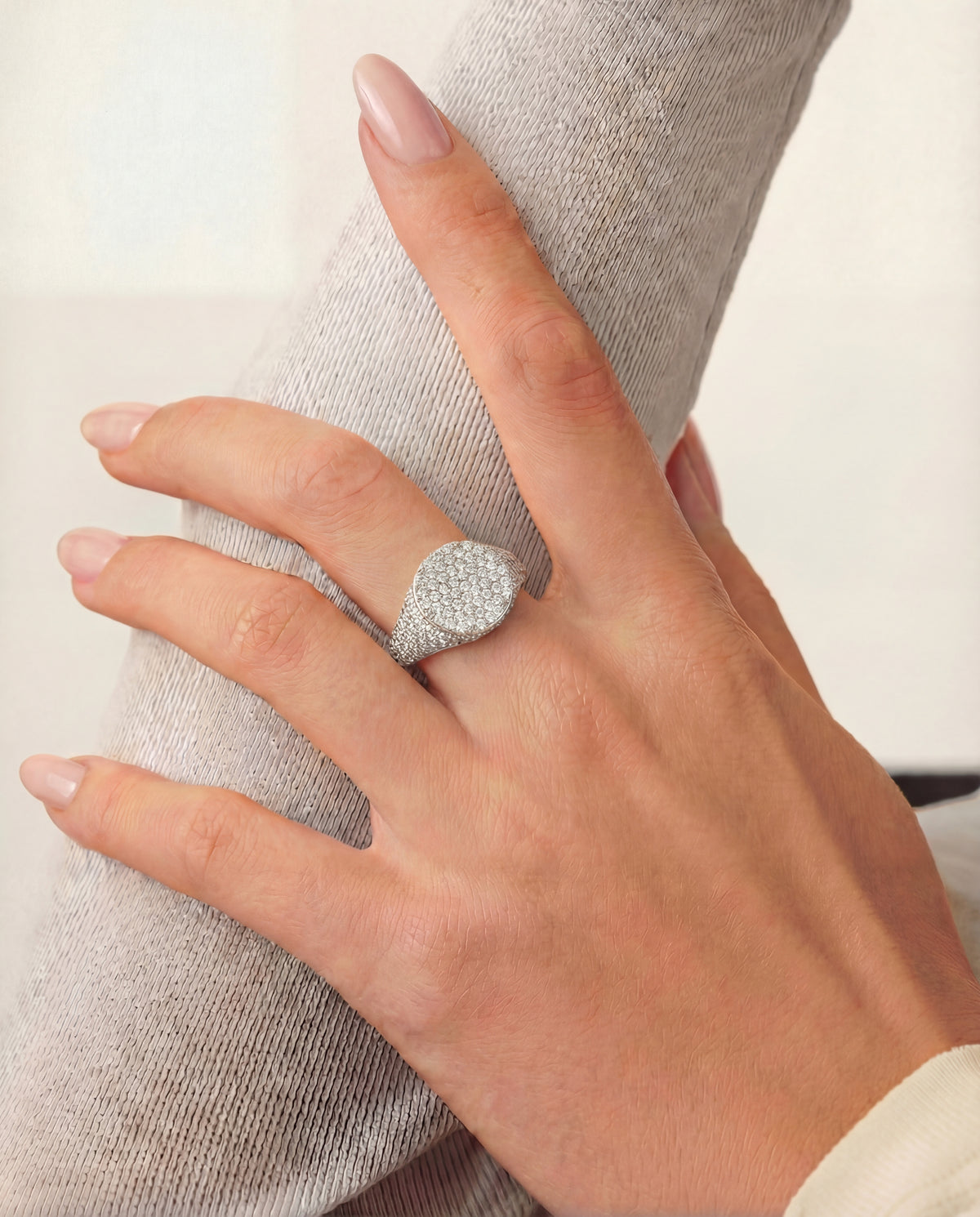 PAVE SIGNET RING SILVER